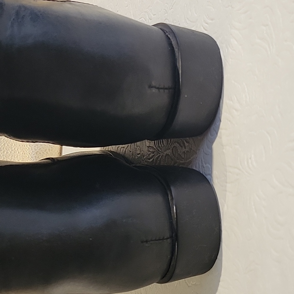 Ariat 2 tone boots, size 6. Real leather - Picture 6 of 6